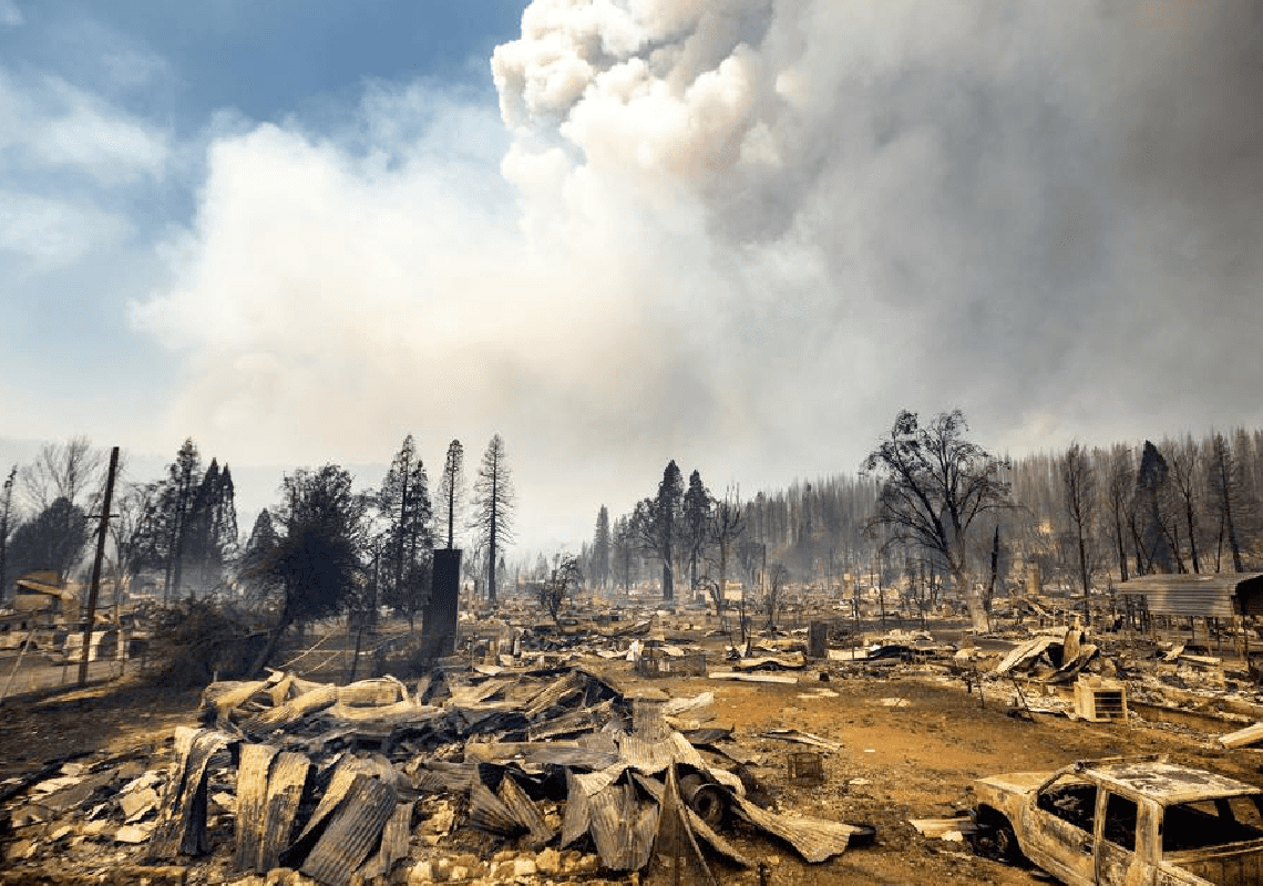 "הלב מרוסק": עיירה שלמה עלתה באש ונחרבה בעקבות שריפת הענק בקליפורניה