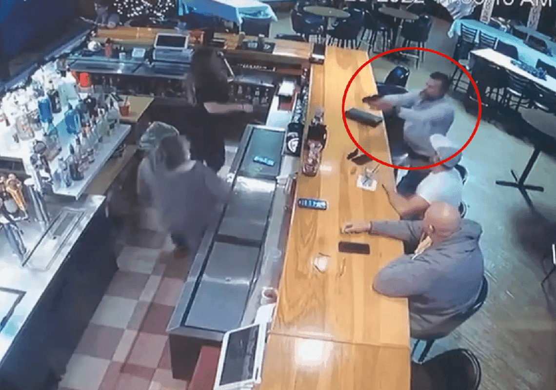 עורך דין מטקסס תועד מנסה לרצוח את זוגתו לשעבר 