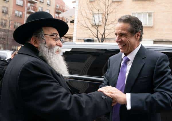 "הקהילה היהודית חשובה לכל תושבי המדינה": מושל ניו יורק ערך ביקור הזדהות בברוקלין