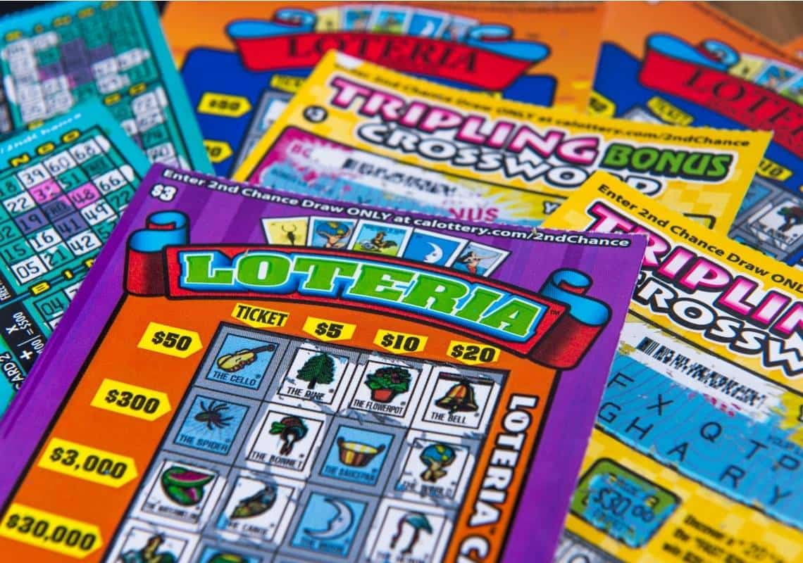 טרזנה: רכשה כרטיס גירוד "בטעות" - וזכתה ב-10 מיליון דולר