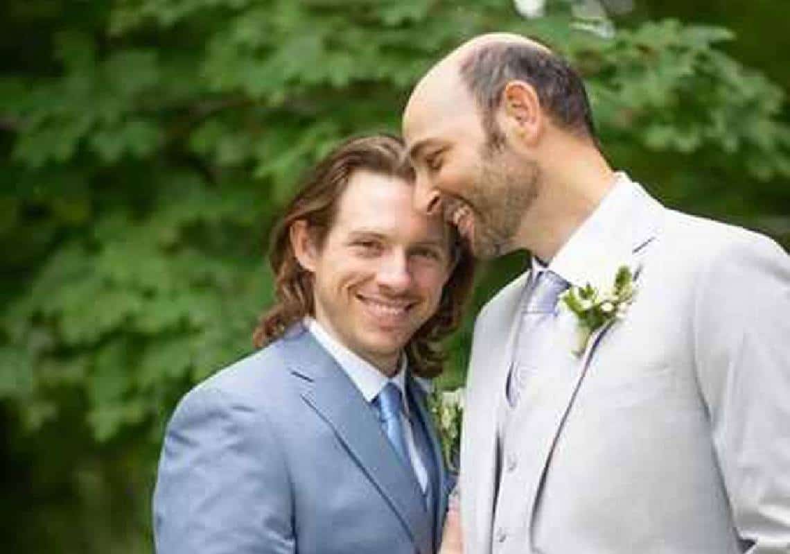 ניו יורק בהלם: המורה האהוב למוסיקה פוטר משום שהתחתן עם גבר