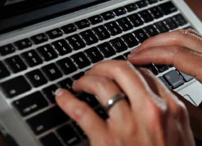 העבודות מהבית שמשלמות מעל 70,000 דולר בשנה - והביקוש עליהן רק גדל