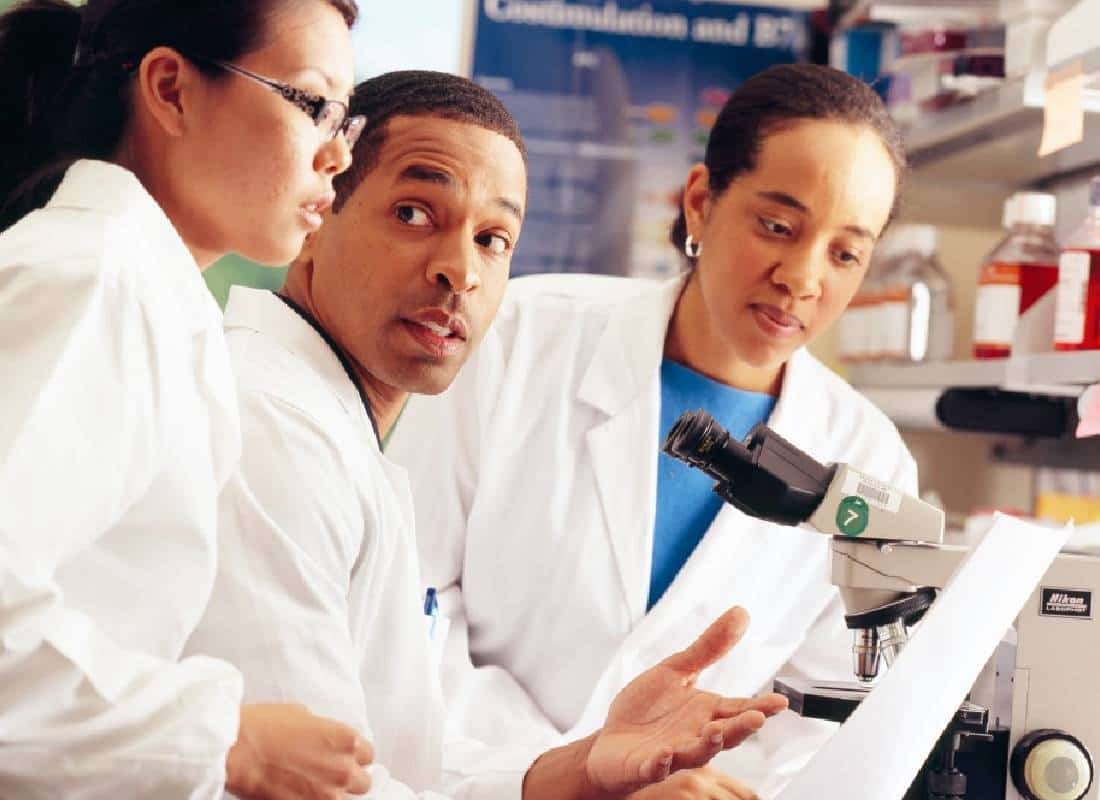 "מקלט מדעי": אירופה פותחת שעריה לחוקרים אמריקאים הבורחים מקיצוצי טראמפ