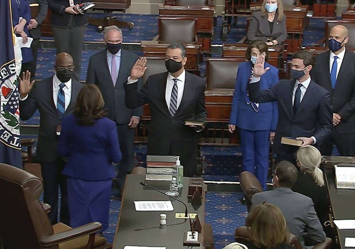 לא רק הנשיאות: שלושה סנאטורים חדשים הושבעו, השליטה בבית העליון של הקונגרס עברה לדמוקרטים