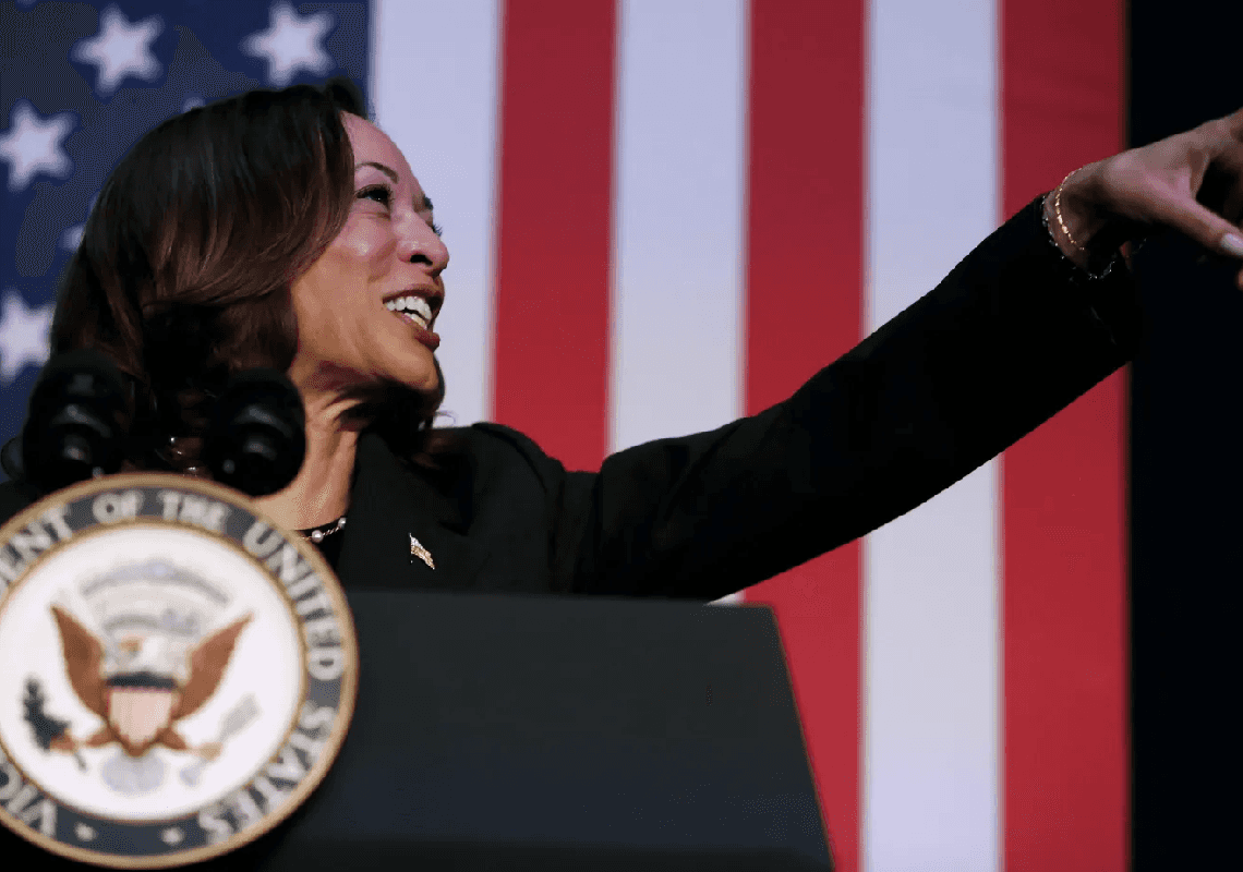 מוסלמים אמריקאים בוחנים את הנאמנות של האריס