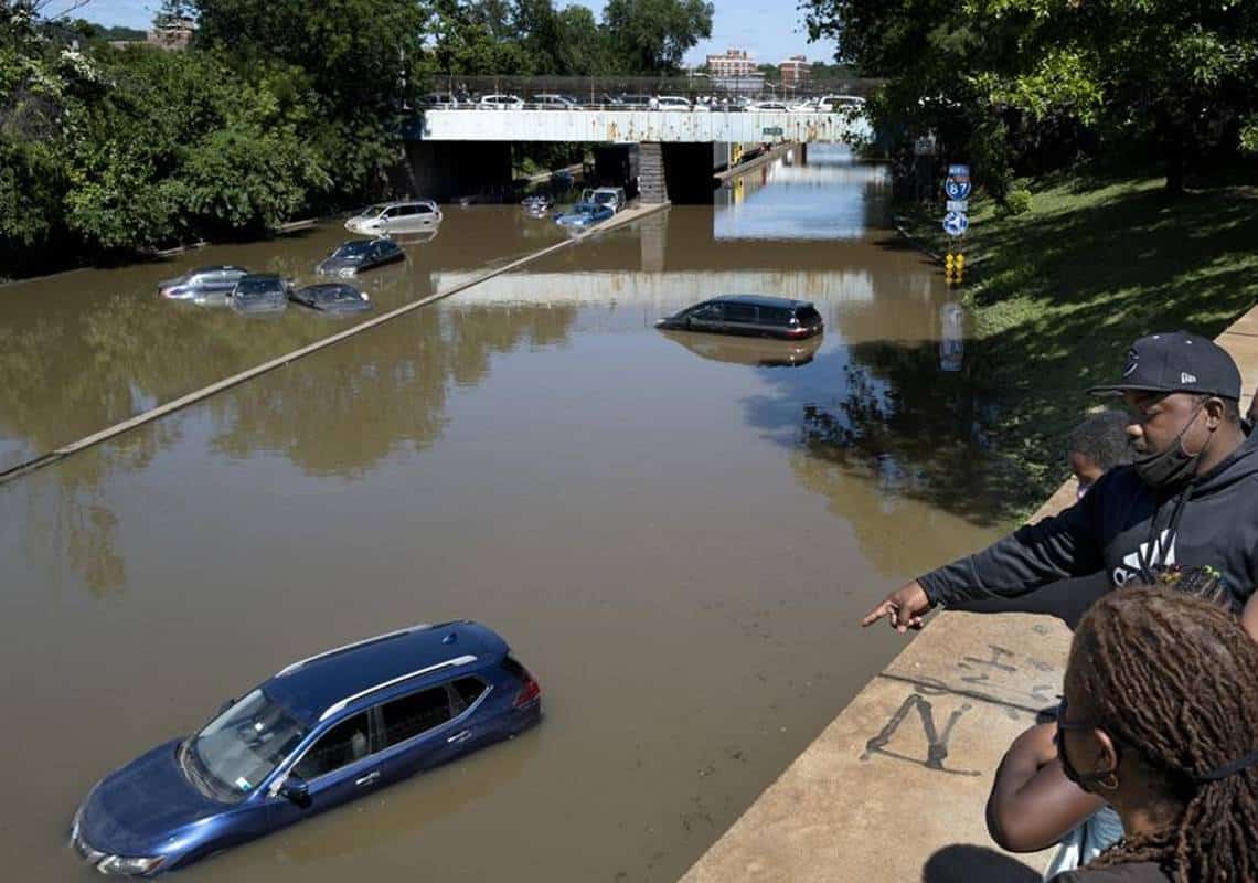 סופת ההוריקן "אידה": מניין הקורבנות עלה ל-49, חיפושים אחר נעדרים רבים
