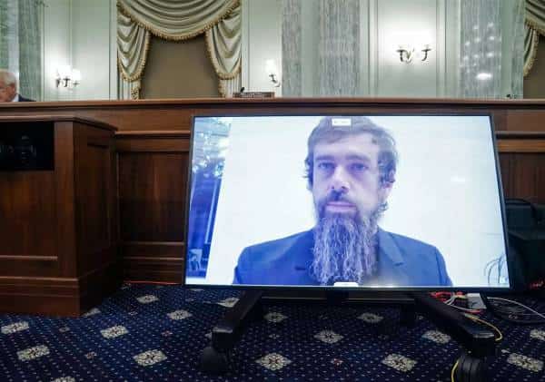 טוויטר מעוררת סערה: "אין לנו מדיניות ספציפית נגד הכחשת שואה"