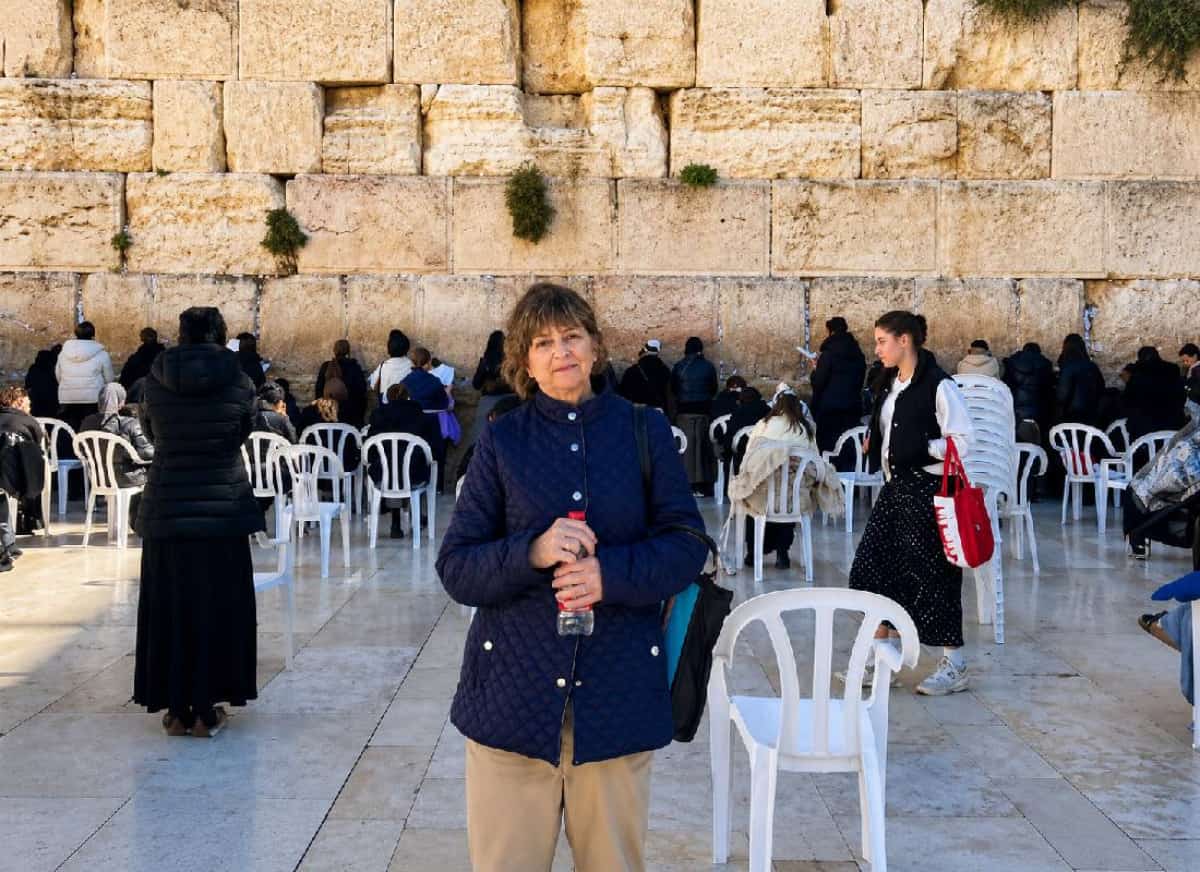 ניו יורק: מספר ימים לפני שדרס למוות יהודייה - הצית חנות עם דגלי ישראל