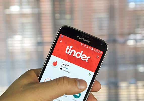 תושבי קליפורניה ומחפשים אהבה בטינדר? יכול להיות שהפיצוי הזה מגיע לכם