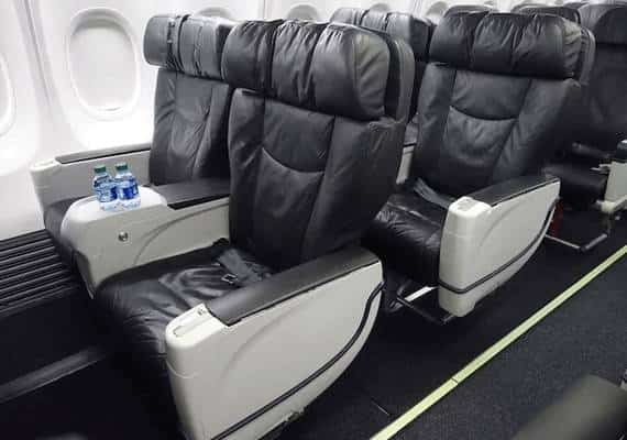 "לא אכפת לי כמה כסף יש להם": נוסע דרש להכנס לשירותי מחלקת עסקים ועצר טיסה מניו יורק ללוס אנג'לס  