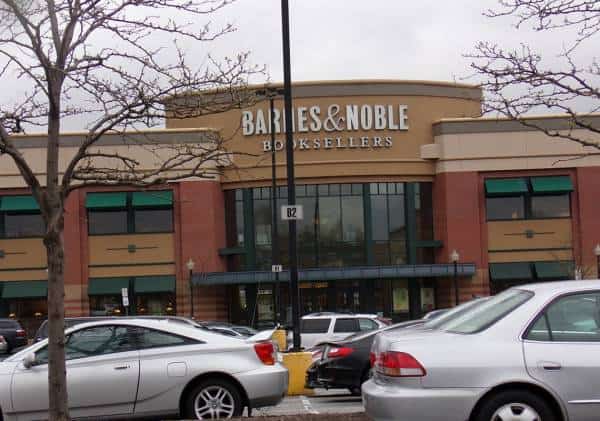 ניו ג'רזי: גבר עם מצלמה התחבא בשירותי הנשים של חנות ספרים