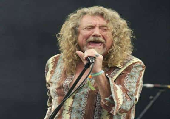 לא כולל פגישת מחזור: סולן לד זפלין, רוברט פלאנט, מגיע להופעה בקווינס, ניו יורק