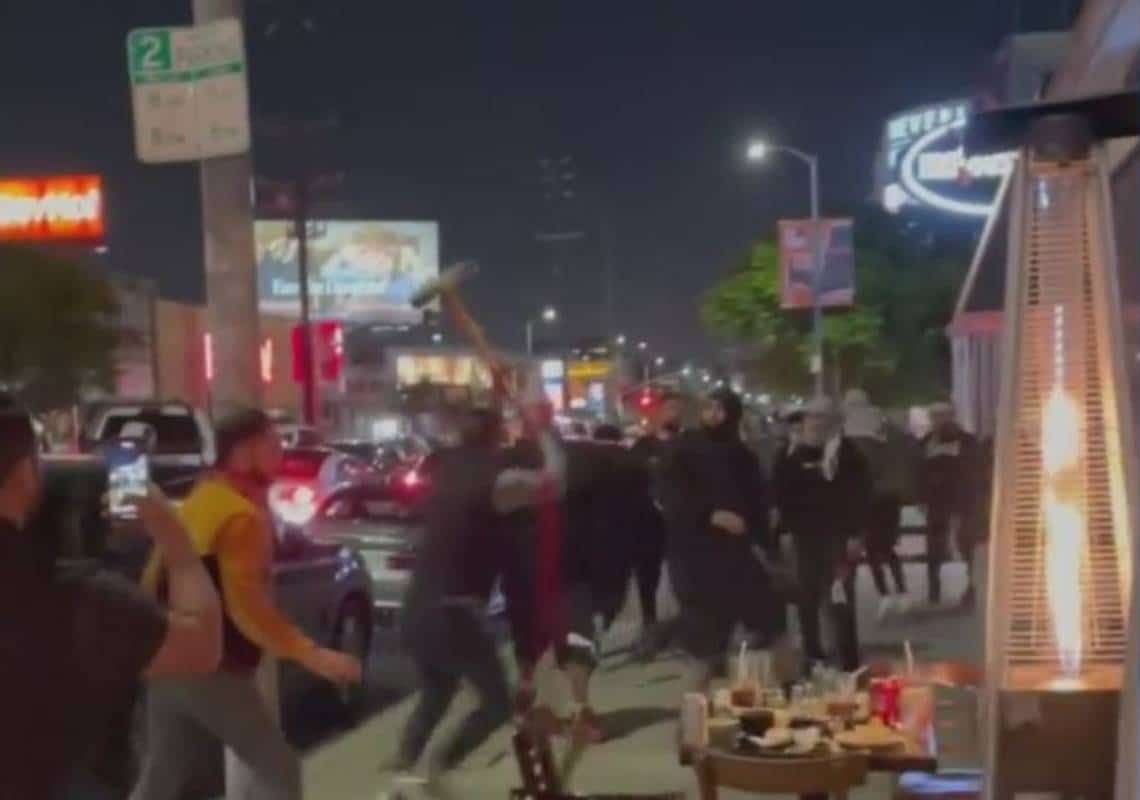 חקירת המשטרה מתחילה לשאת פרי: נעצר חשוד בתקיפת יהודים מחוץ למסעדה בלוס אנג'לס