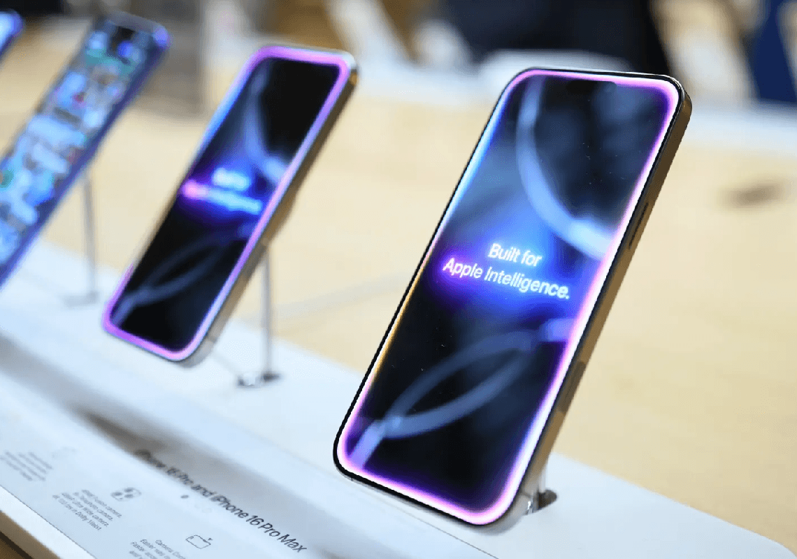 למרות הדיווחים - טראמפ מבהיר: מכסים כבדים על אייפונים ומוצרי אלקטרוניקה מסין