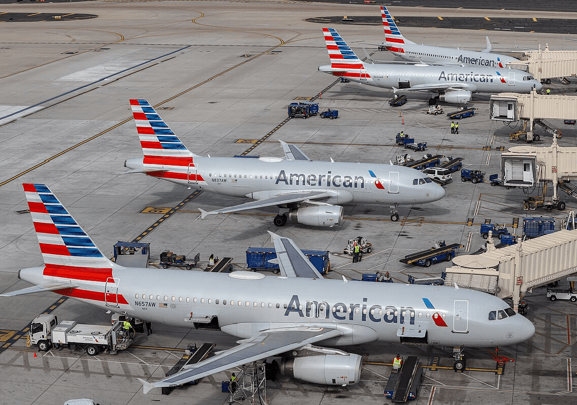 ה"תקלה" נפטרה: אמריקן איירליינס חוזרת לפעילות כשעה אחרי שקרקעה את כל טיסותיה