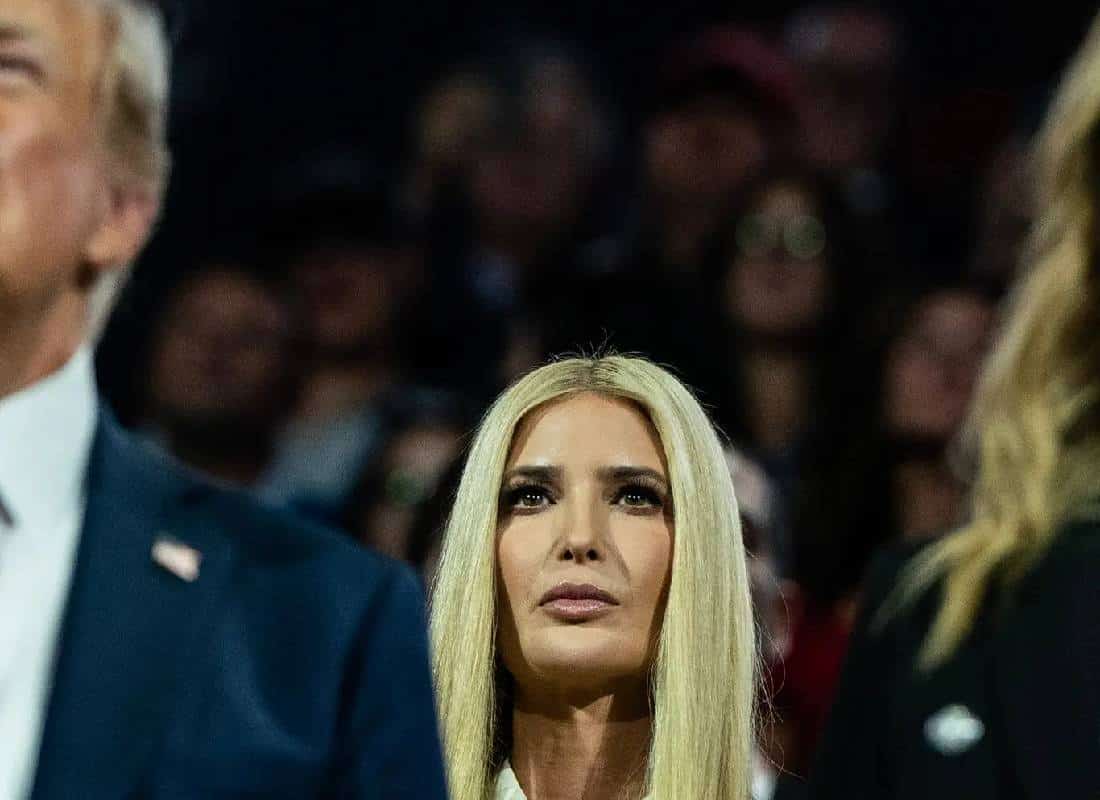 איוונקה טראמפ בוחרת בשתיקה: הבת המועדפת נעדרת ממסע הבחירות של אביה