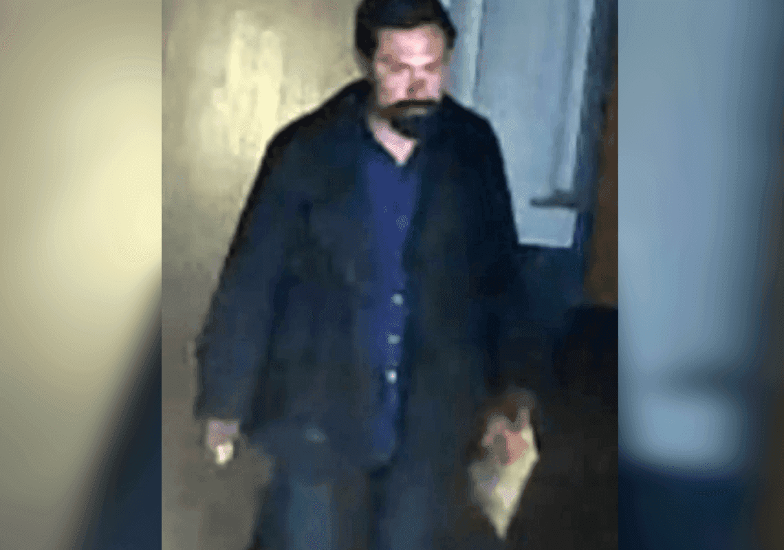 גבר הניח לסת אנושית בתחנת משטרה בקליפורניה - ועזב את המקום