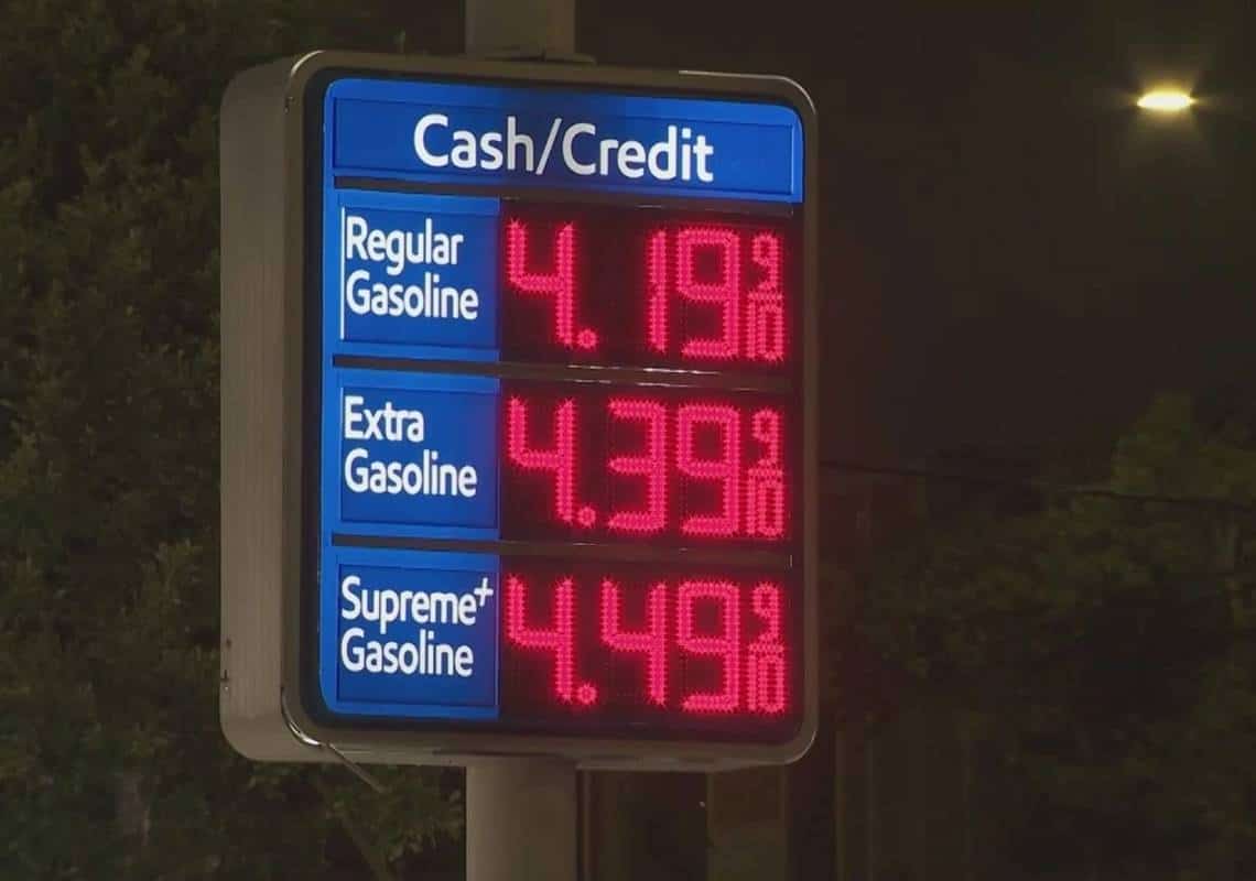 מחירי הדלק בארה"ב מתקרבים לשיא של שש שנים: זו המדינה שבה גלון נמכר ביותר מ-4 דולר