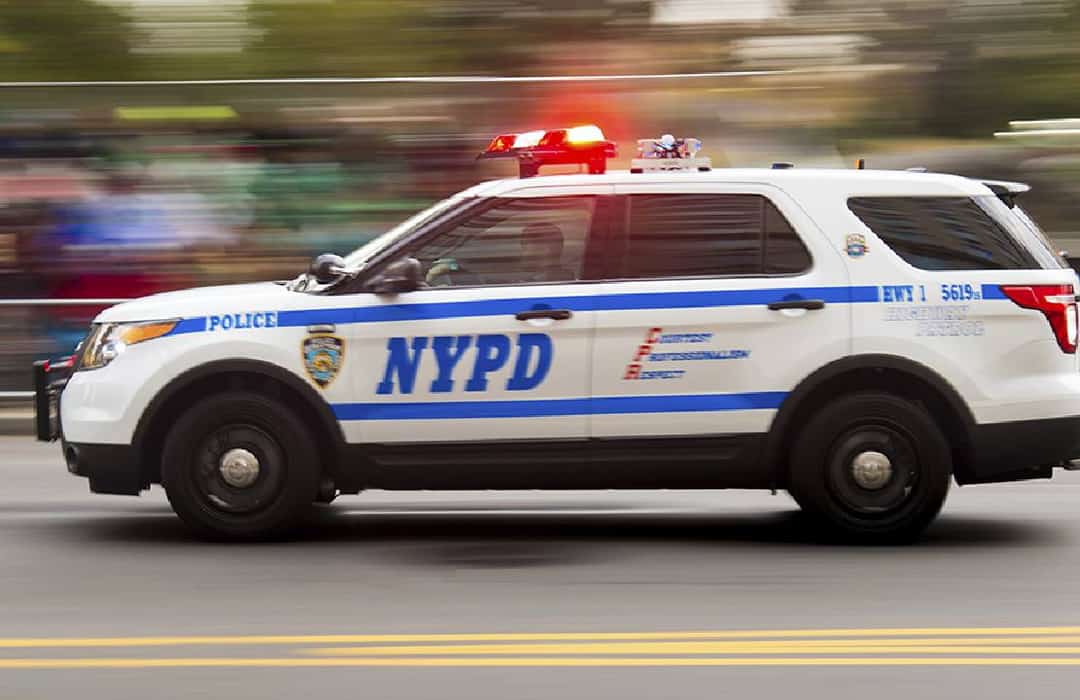 פדופיליה ב-NYPD: שוטר לשעבר מואשם בביצוע עבירות מין ו'טיפוח' קטינים ברשת החברתית