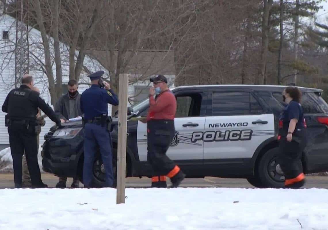 בהלה בתיכון בלב ארה"ב: תלמיד הפעיל מטען חבלה מאולתר "בטעות"