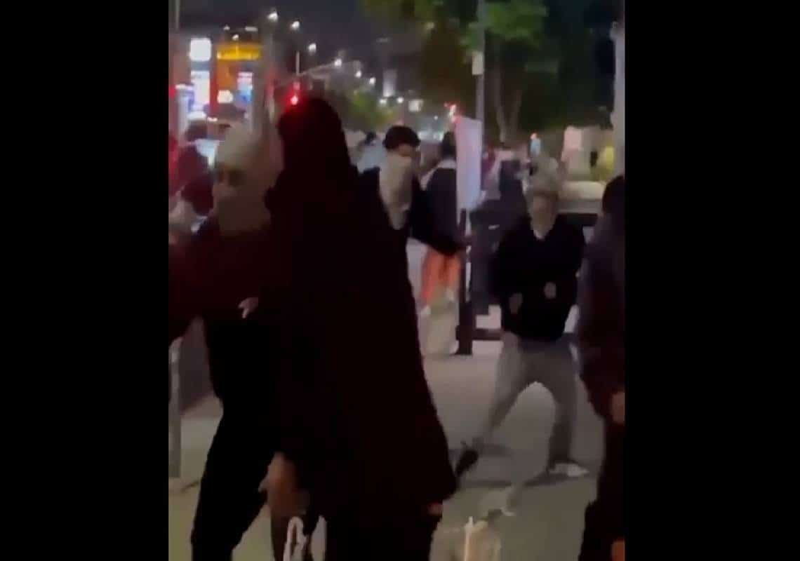 צפו: לינץ' אנטישמי בלוס אנג'לס - "הם שאלו מי מהסועדים כאן יהודי"