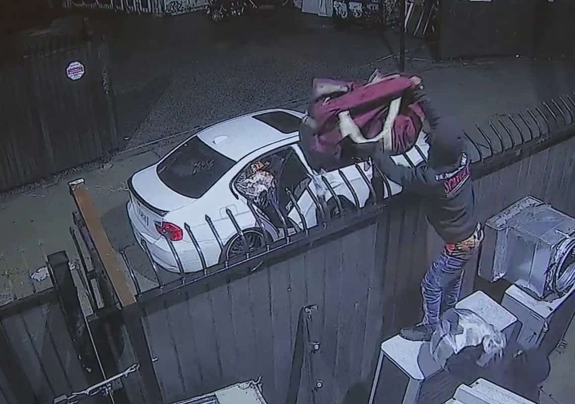 לוס אנג'לס: סחורה בשווי 500 אלף דולר נגנבה מחנות למכירת מריחואנה