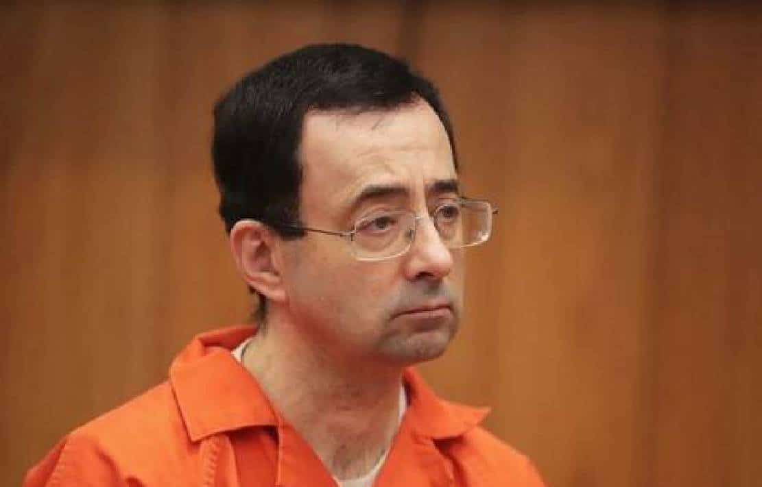 Dr Evil: הרופא שאנס למעלה מ-300 מתעמלות, ביניהן מדליסטיות אולימפיות הותקף בבית הכלא