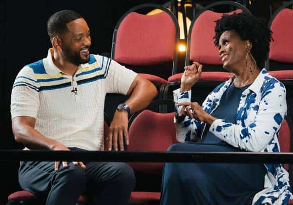 וויל סמית' ודודה ויויאן המקורית מהסדרה "הנסיך המדליק מבל אייר" משלימים לאחר 27 שנים