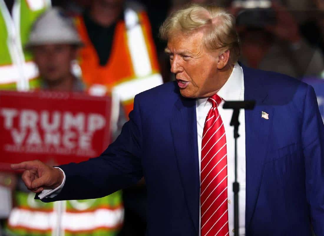 טראמפ מודה לבעלים שמרשים לנשים שלהן להשתתף בעצרות הבחירות שלו 