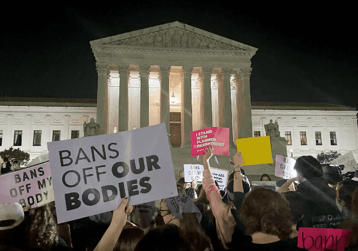 הדלפה שמסעירה את ארה"ב: ביהמ"ש העליון החליט לבטל את הזכות להפלות