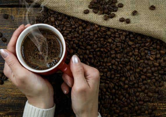 למעט קפה בהיריון אין תופעות שליליות? המחקר הזה טוען אחרת