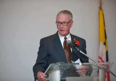 דרמה פוליטית במרילנד: ערק מהמפלגה הדמוקרטית ויתמודד לתפקיד המושל כרפובליקני 