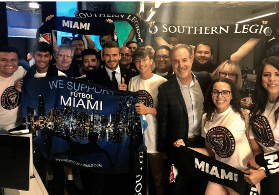 כוכב הכדורגל דייויד בקהאם מבקר במיאמי כדי לקדם את הקמת מתחם הספורט והמלונאות שלו