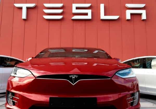 "יש עתיד לרכבים החשמליים": מחירי הסוללות צנחו ב-89% בעשר שנים