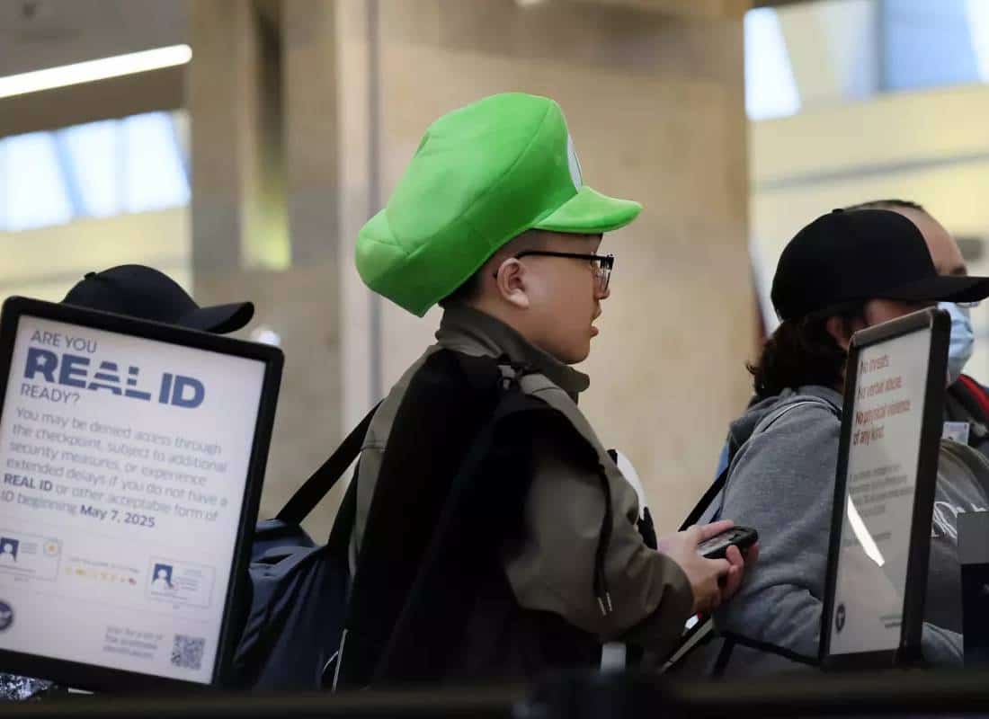 יום הדין של תעודות  הזיהוי החדשות הגיע לשדות התעופה בארה"ב