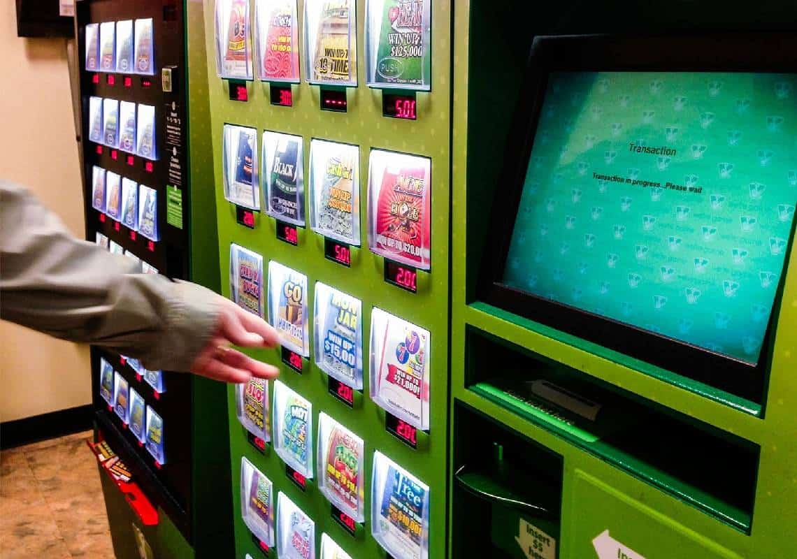 אישה מטקסס נעצרה בחשד שגנבה כרטיס לוטו שזכה במיליון דולר