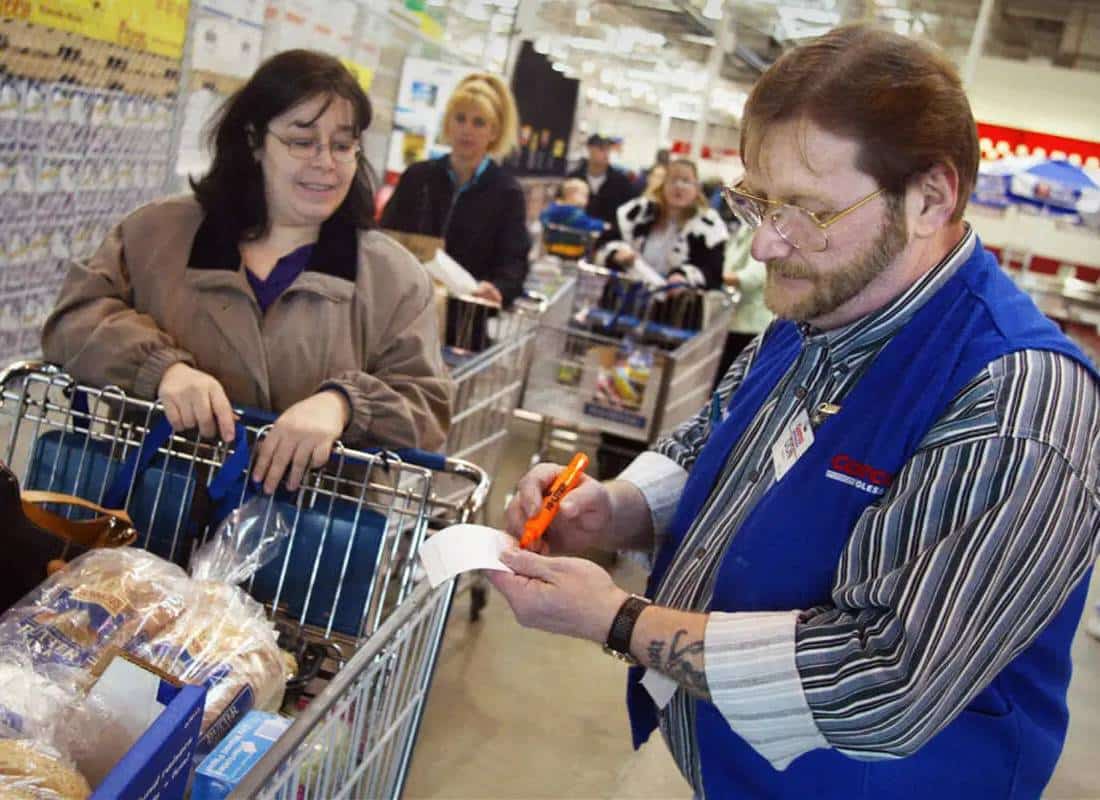 קוסטקו שוברת מסורת: רשת הענק מאפשרת לראשונה תשלומים בפריסה לחברים