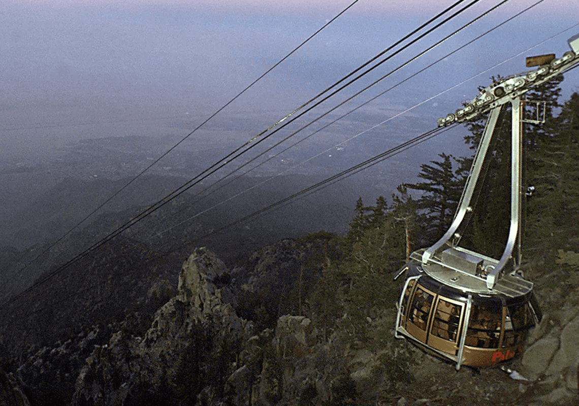 קליפורניה: נפל מגובה של 22 מטרים – ונפצע באורח קל בלבד