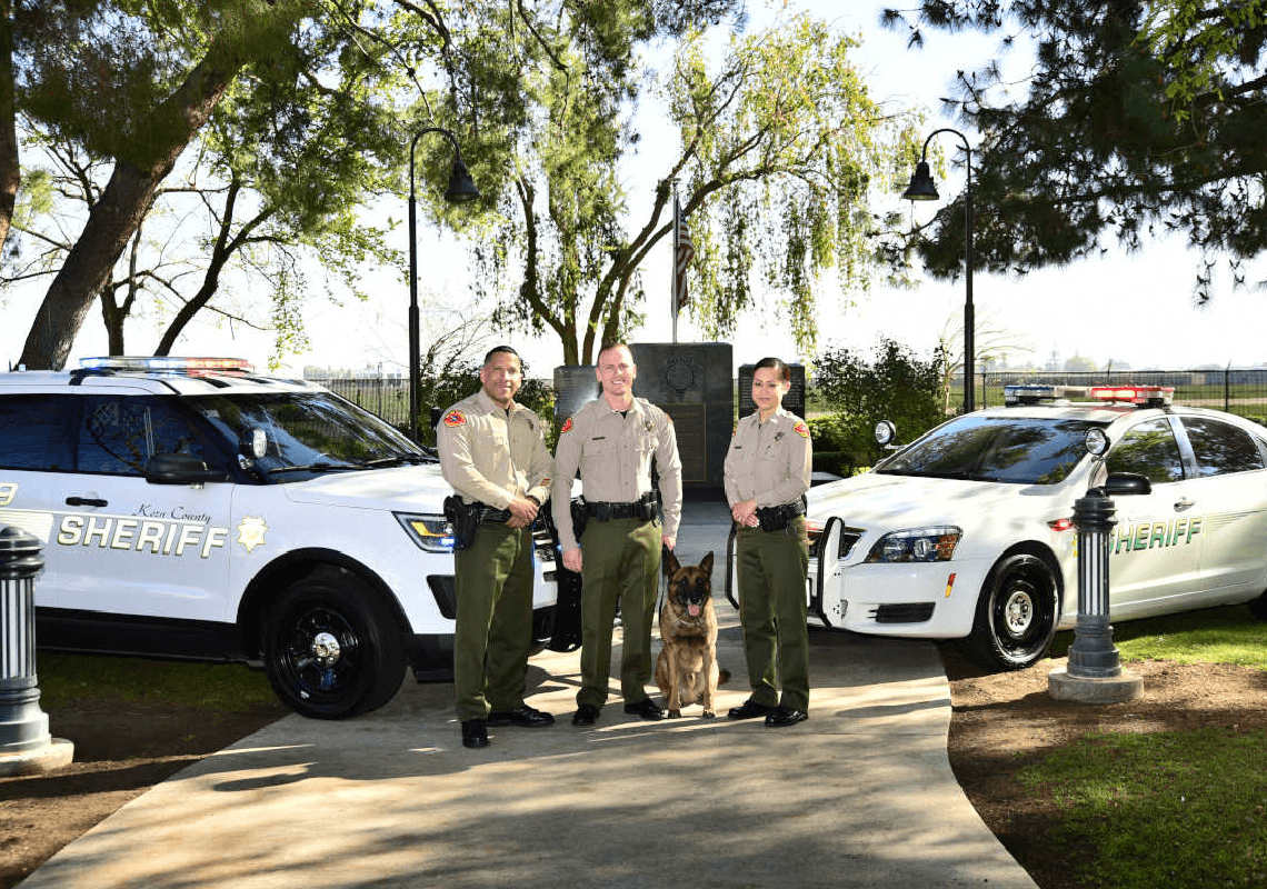 "יש לנו מקום בשבילכם": מחוז בקליפורניה מחפש לגייס שוטרים לא מחוסנים