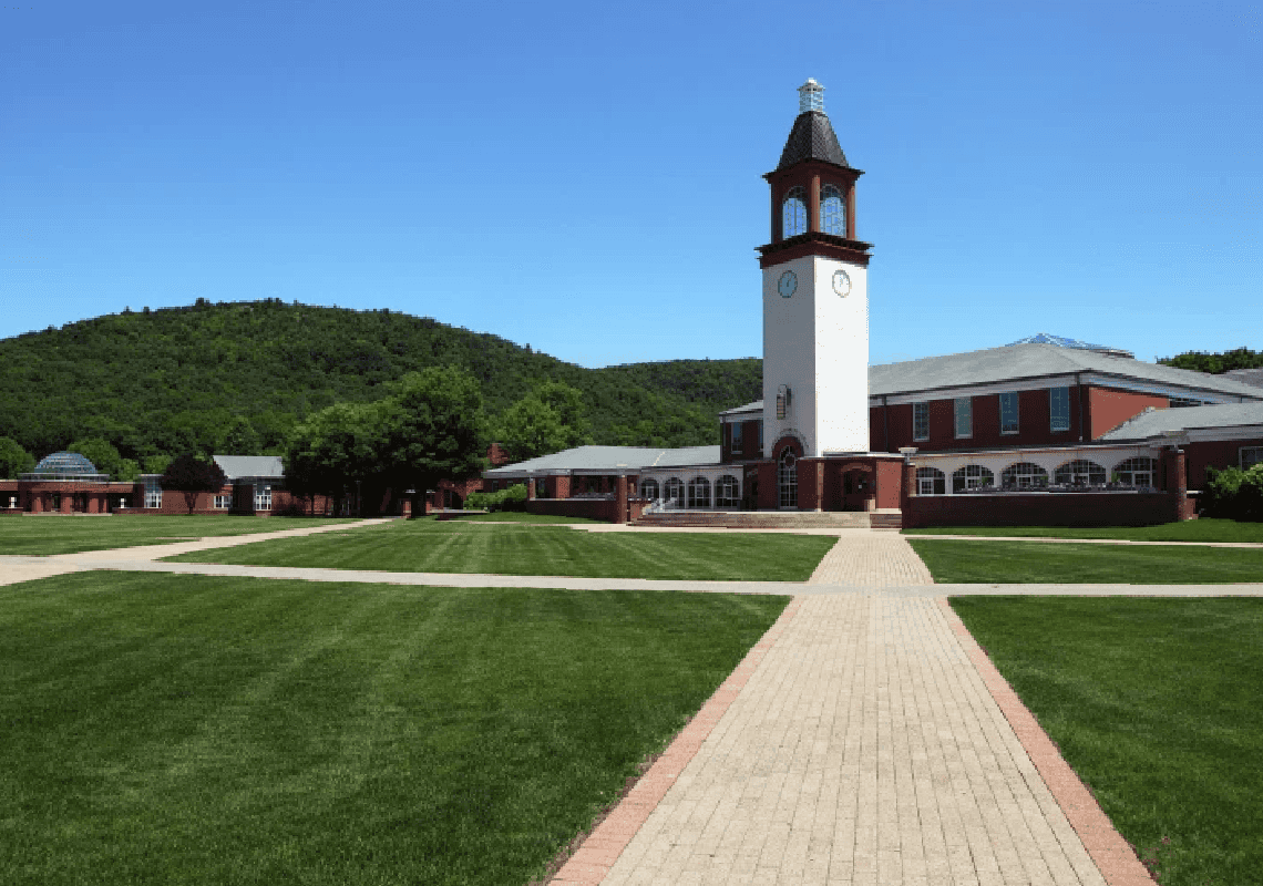 אוניברסיטה בקונטיקט לסטודנטים: מי שלא יתחסן – ייקנס ותימנע ממנו גישה לאינטרנט