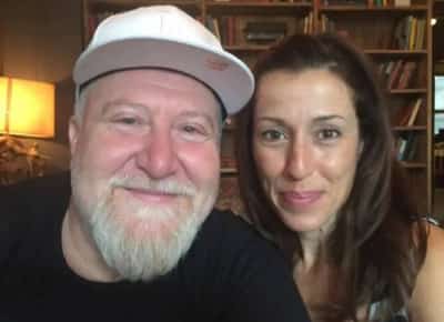 רצתה את הכסף, לא את הגירושים: רעייתו של ספר הסלבריטאים מהוואלי, נדונה למאסר עולם על רצח בעלה