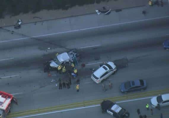 לוס אנג'לס: גניבת מכונית עם פעוט בתוכו הסתיימה בתאונת שרשרת בכביש המהיר