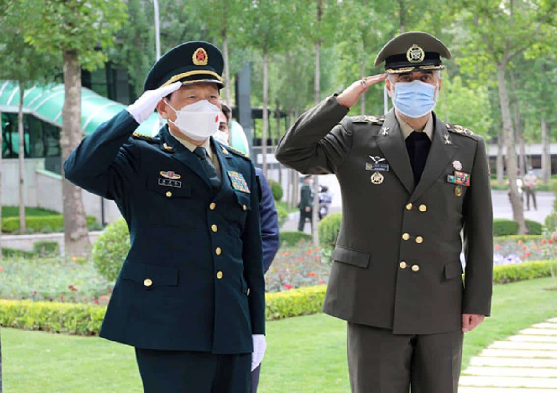 ישראל שומעת? שר ההגנה הסיני הצהיר על "שותפות אסטרטגית" עם איראן