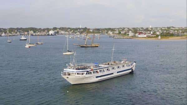 קרוז ניוז שלא כדאי לפספס: מתחילים את הקיץ בחצי מחיר עם שיט סביב האיים של ניו אינגלנד 