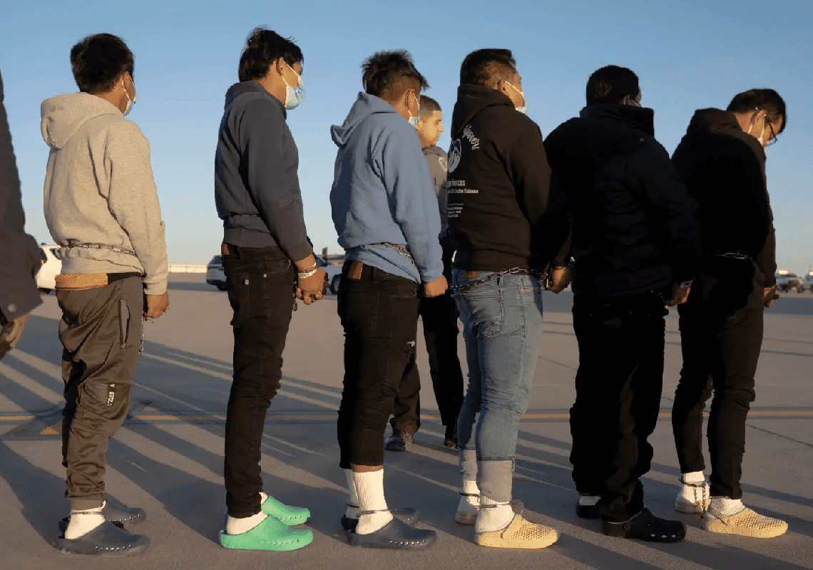 גל המעצרים תחת ממשל טראמפ: 32 אלף מהגרים נעצרו תוך 50 ימים