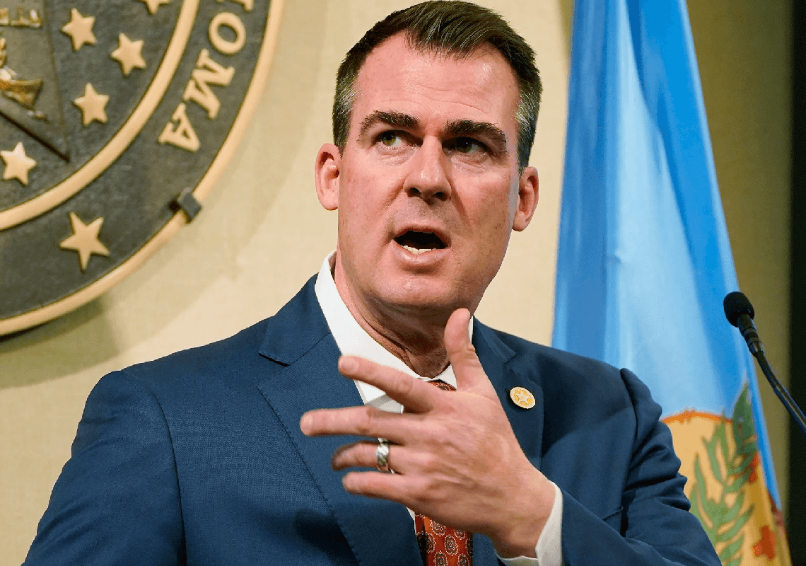 מושל אוקלהומה על פיטורם של שישה מורים שלא עטו מסכות: "חוצפה, מדובר בצו לא חוקי"