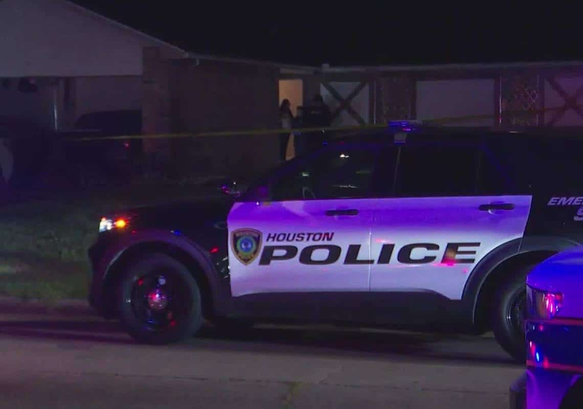 תקרית קטלנית בטקסס: התחזה למטפל ונורה למוות במהלך ניסיון פריצה לבית