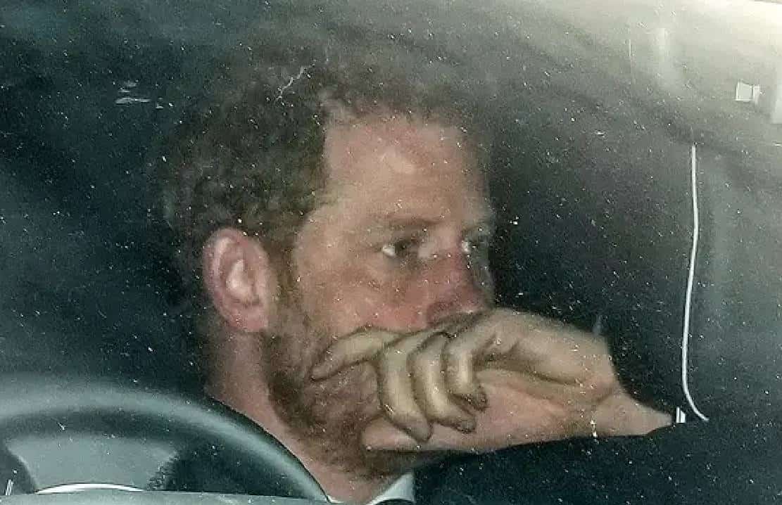 "הארי גילה על מות המלכה דרך האינטרנט"