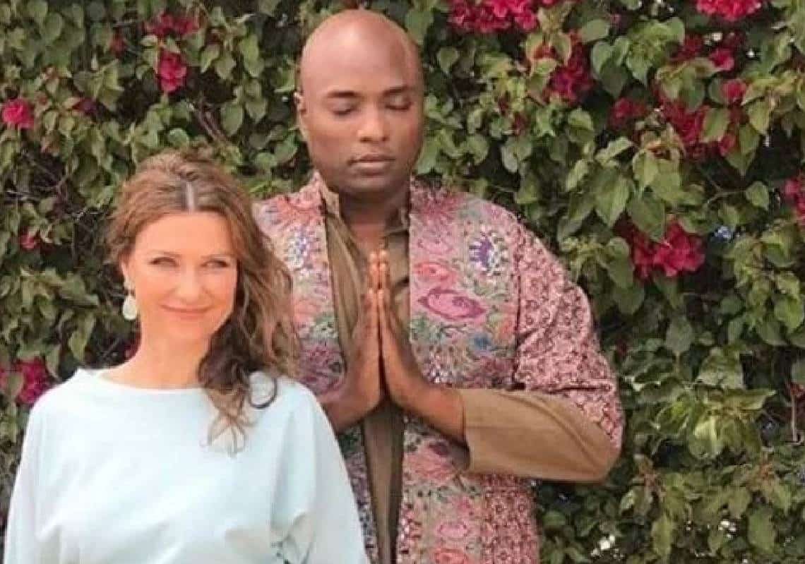 ‏נסיכת נורבגיה ויתרה על תוארה המלכותי כדי לעסוק ב"רפואת אלילים" עם מכשף אפרו-אמריקאי שטוען שהוא קם מן המתים