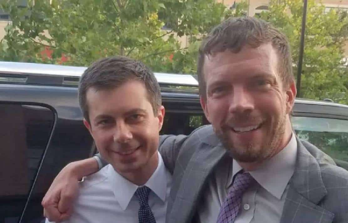 פדופיליה בצמרת: דמוקרטי בכיר פגע ב-500 ילדים, ונידון ל-30 שנות מאסר בפרשת פורנו ילדים‏